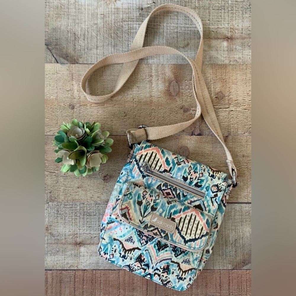 Sakroots NWOT Artist Circle Coated Canvas Messenger Crossbody Southwest Aztec